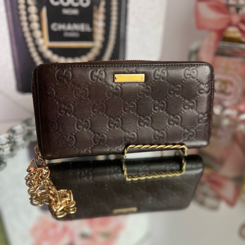 Gucci Brown Guccissima Leather Zip Around Wallet with unbranded chain